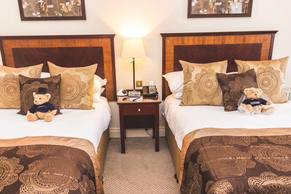 Отель Audleys Wood Hotel,