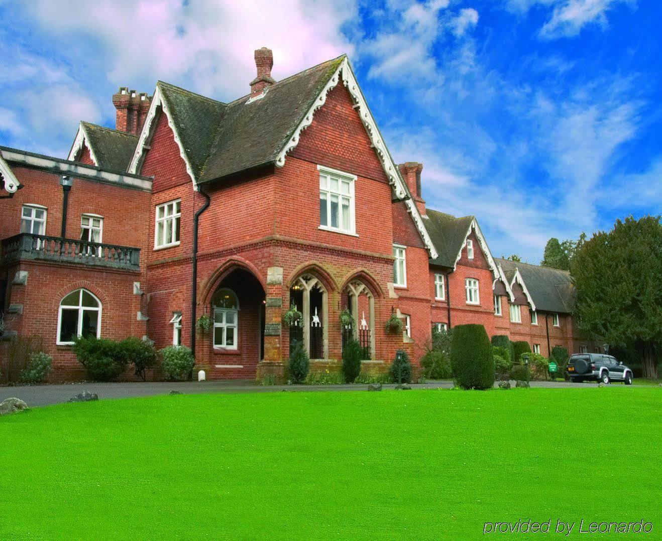 Отель Audleys Wood Hotel, 4*